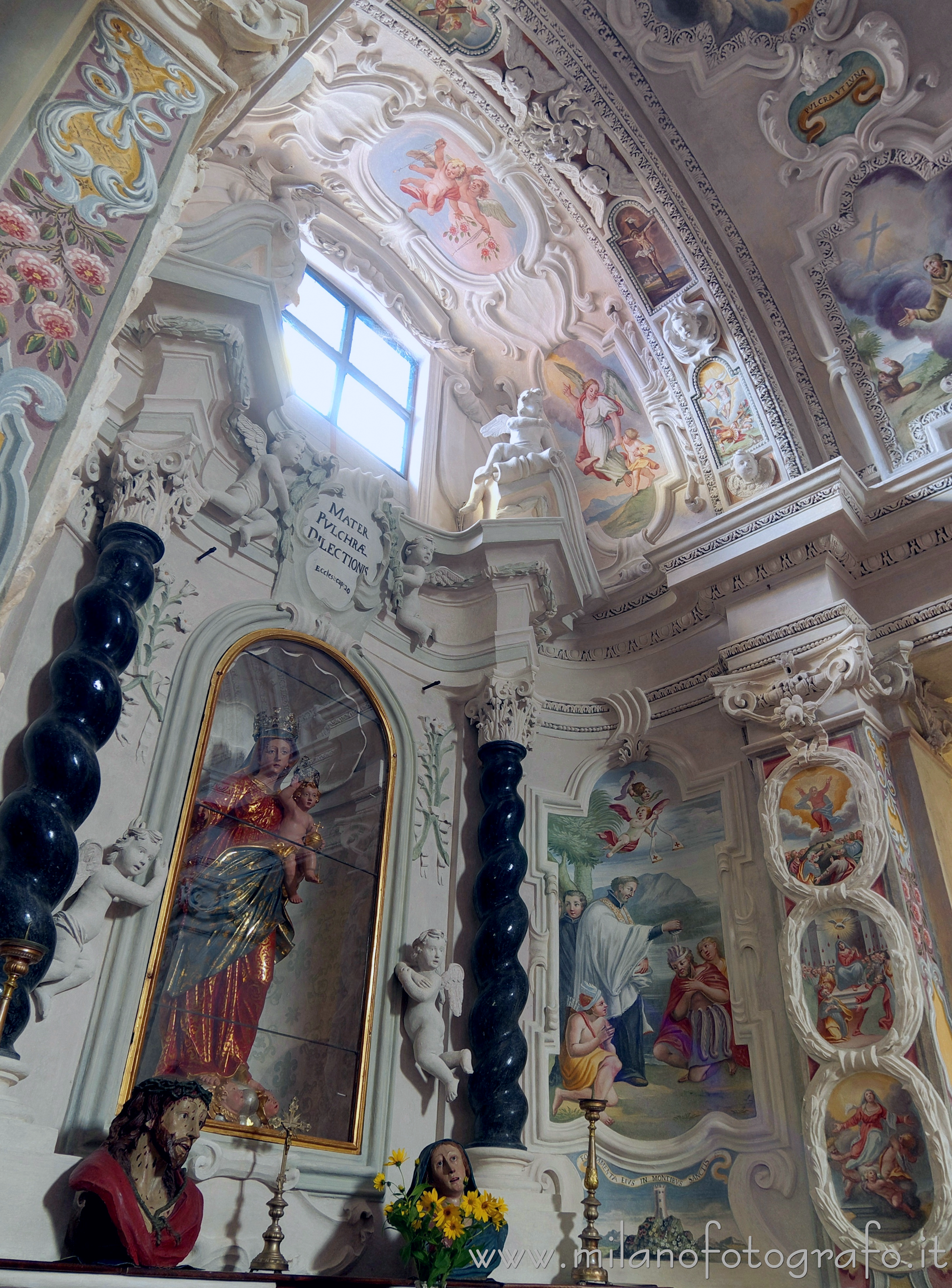 Bellinzago Novarese (Novara) - Cappella della Madonna del Rosario nella Chiesa di San Giulio nella Badia di Dulzago